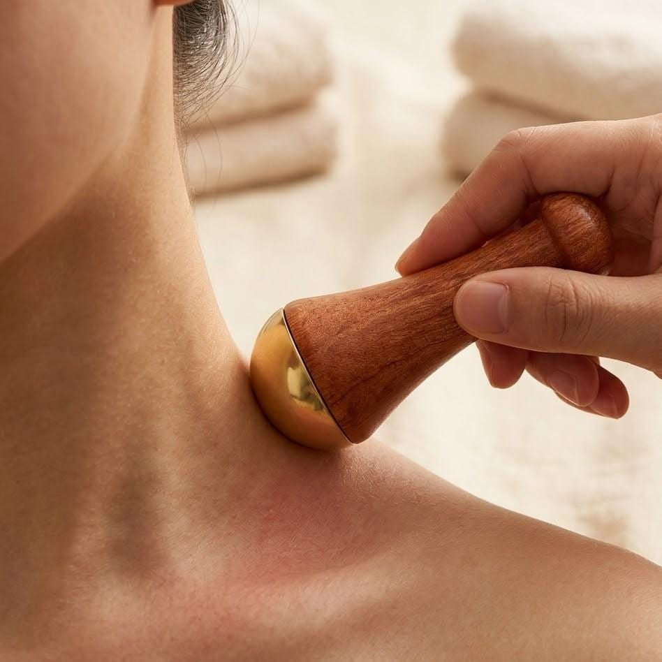 Kansa Radiance Wand Massager-Sculpt. Glow. Relax.